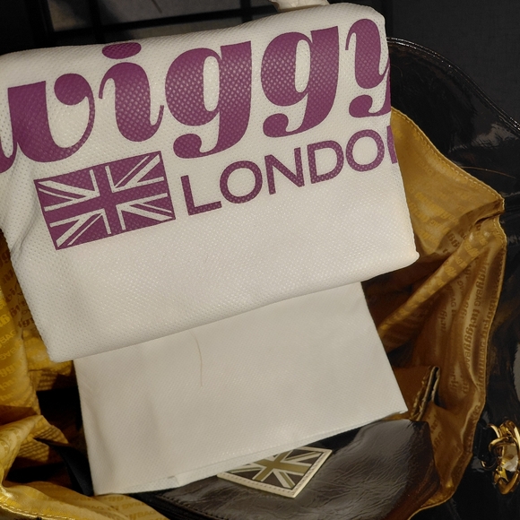 Twiggy LONDON Union Jack Tote Bag in Brown and White - Picture 3 of 4